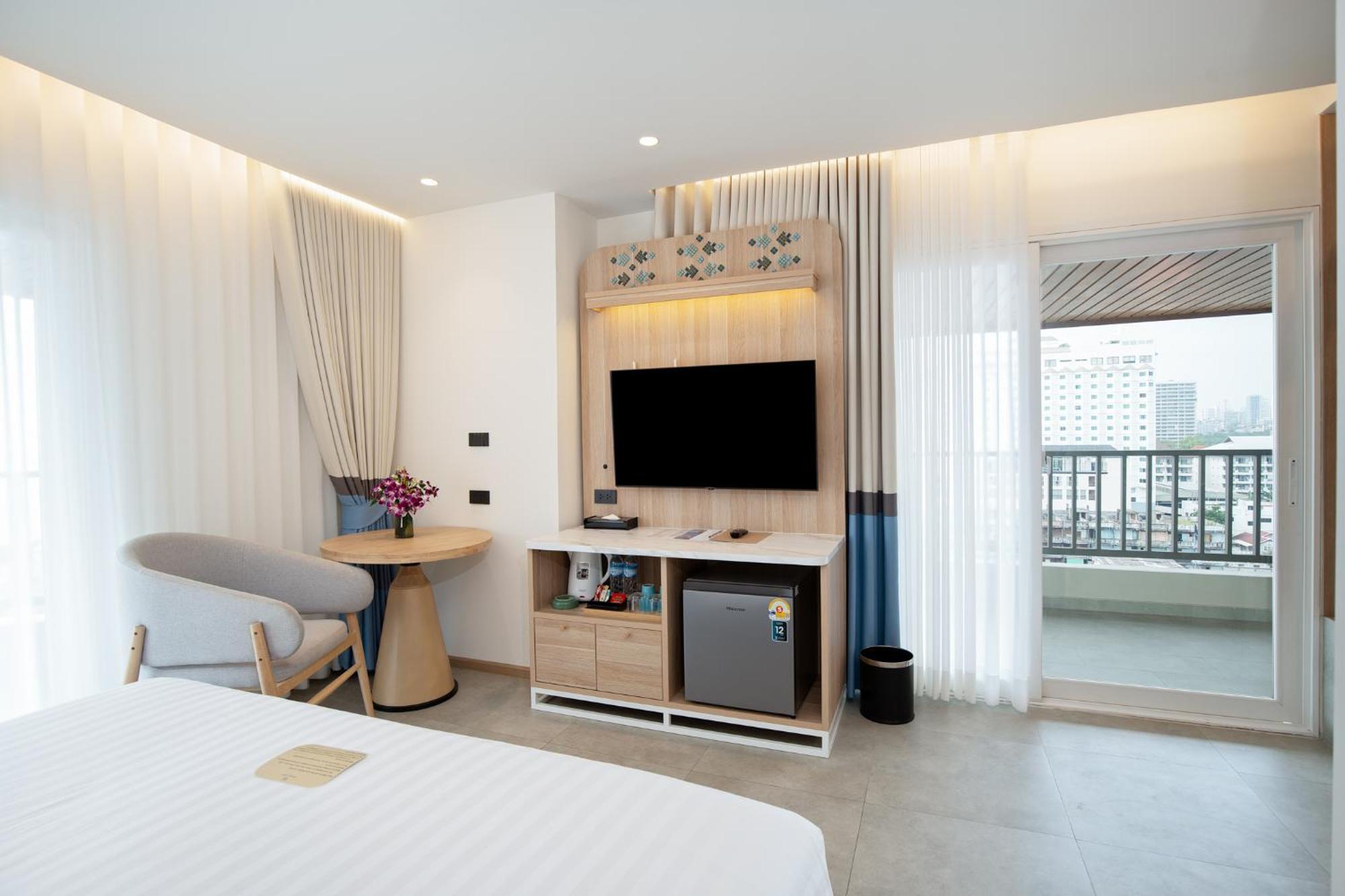 Jomtien Thani Hotel Kültér fotó