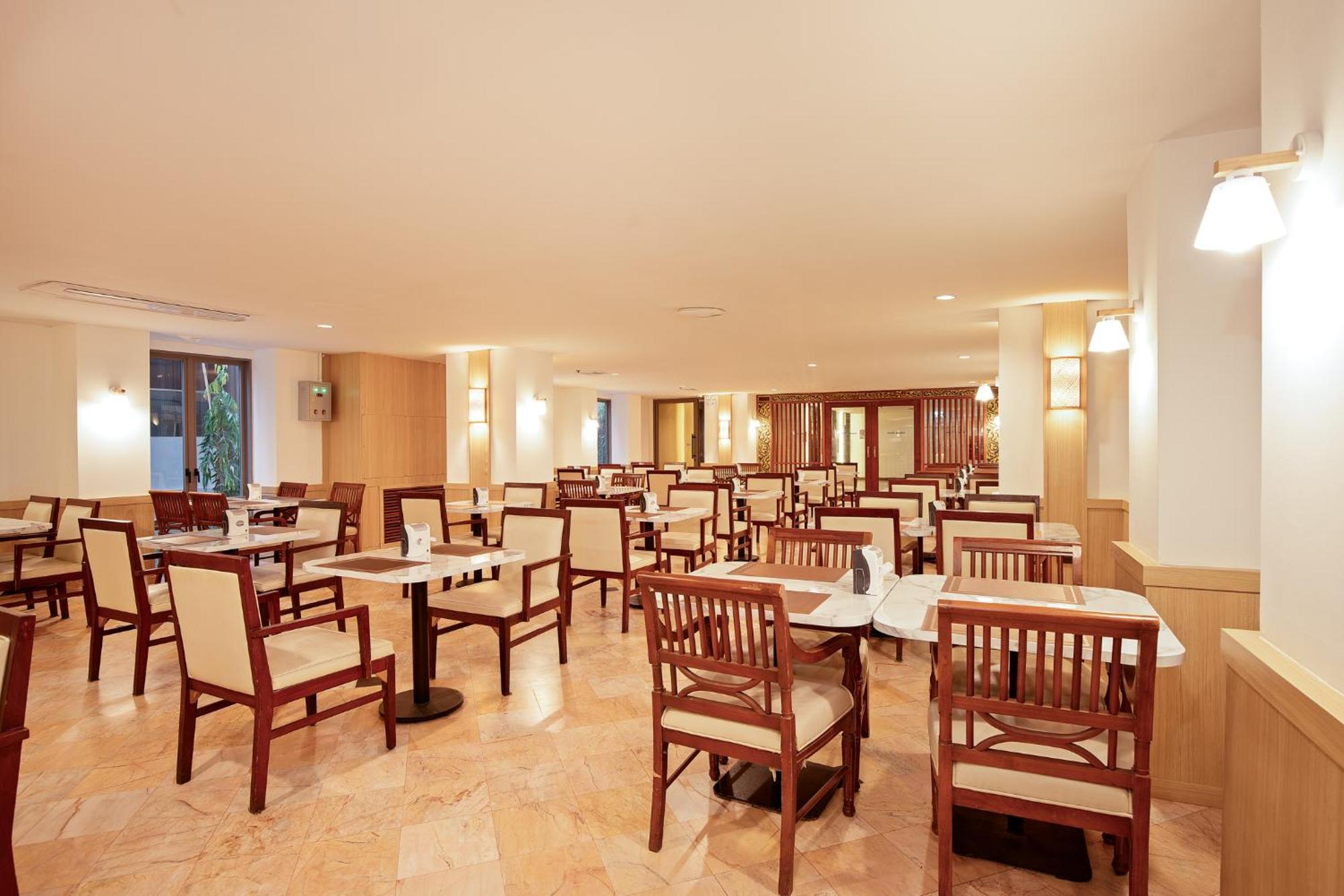 Jomtien Thani Hotel Kültér fotó