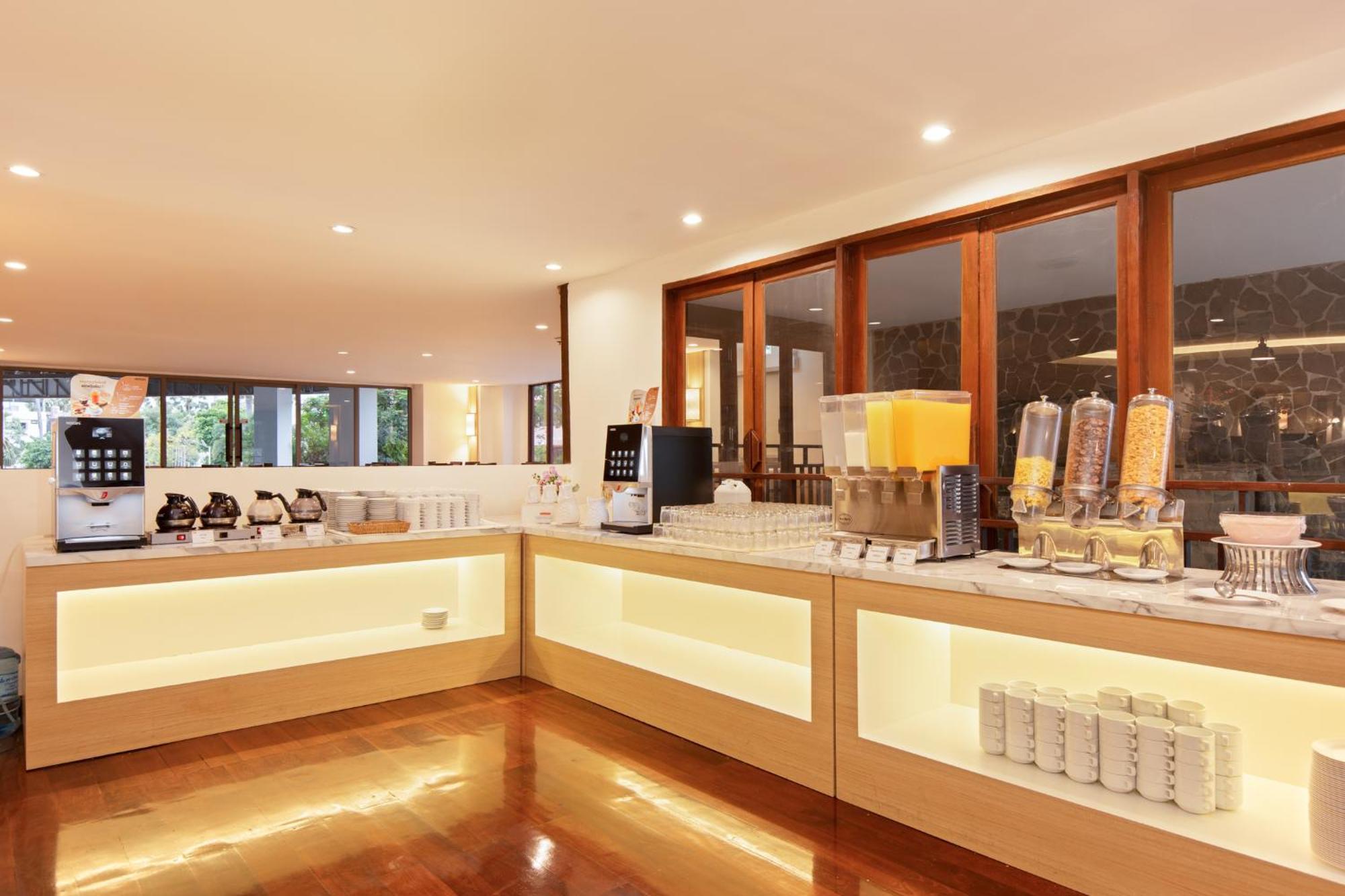 Jomtien Thani Hotel Kültér fotó